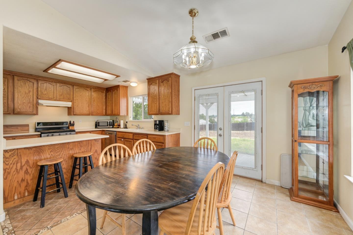 Detail Gallery Image 16 of 37 For 2412 Quiver Dr, Ione,  CA 95640 - 3 Beds | 2 Baths