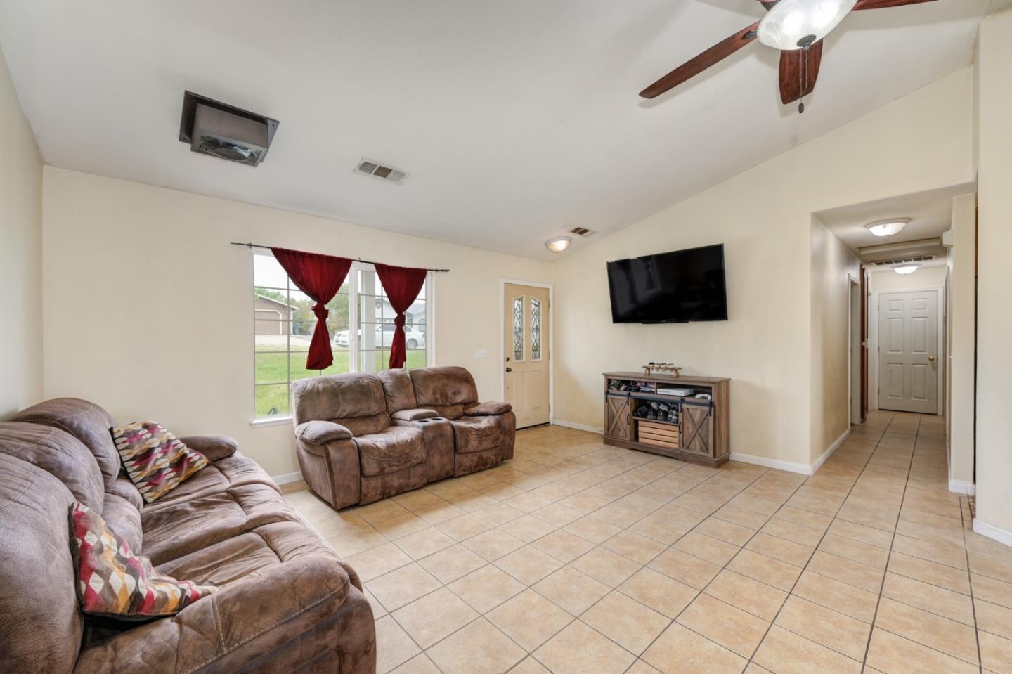 Detail Gallery Image 6 of 37 For 2412 Quiver Dr, Ione,  CA 95640 - 3 Beds | 2 Baths