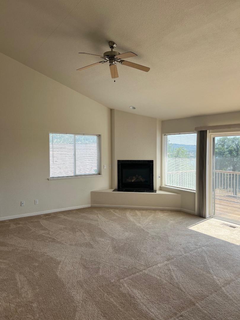 Detail Gallery Image 9 of 18 For 629 Poker Flat Rd, Copperopolis,  CA 95228 - 3 Beds | 2/1 Baths