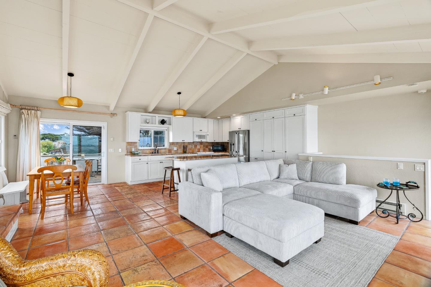 Detail Gallery Image 10 of 40 For 103 Willet Cir, Watsonville,  CA 95076 - 4 Beds | 3 Baths