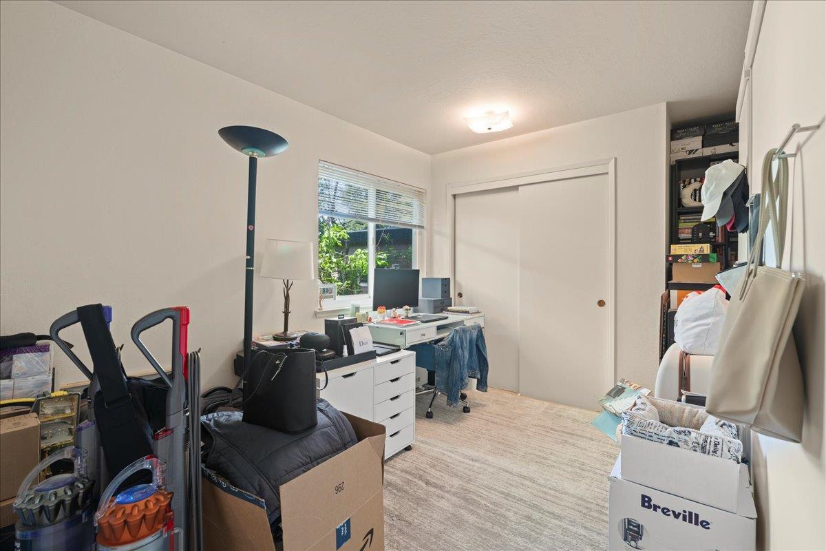 Detail Gallery Image 13 of 41 For 933 Florence Ln, Menlo Park,  CA 94025 - – Beds | – Baths