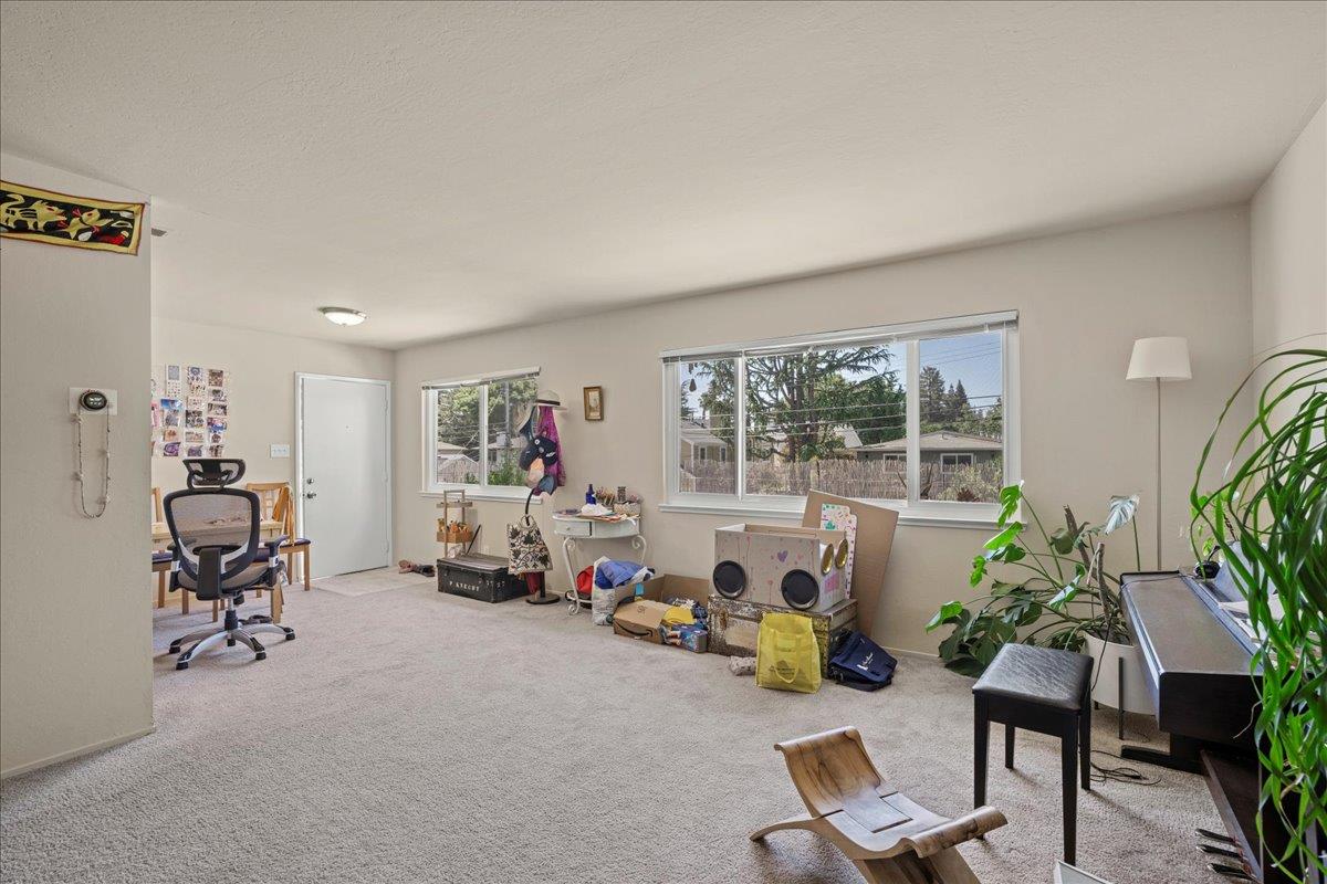 Detail Gallery Image 18 of 41 For 933 Florence Ln, Menlo Park,  CA 94025 - – Beds | – Baths