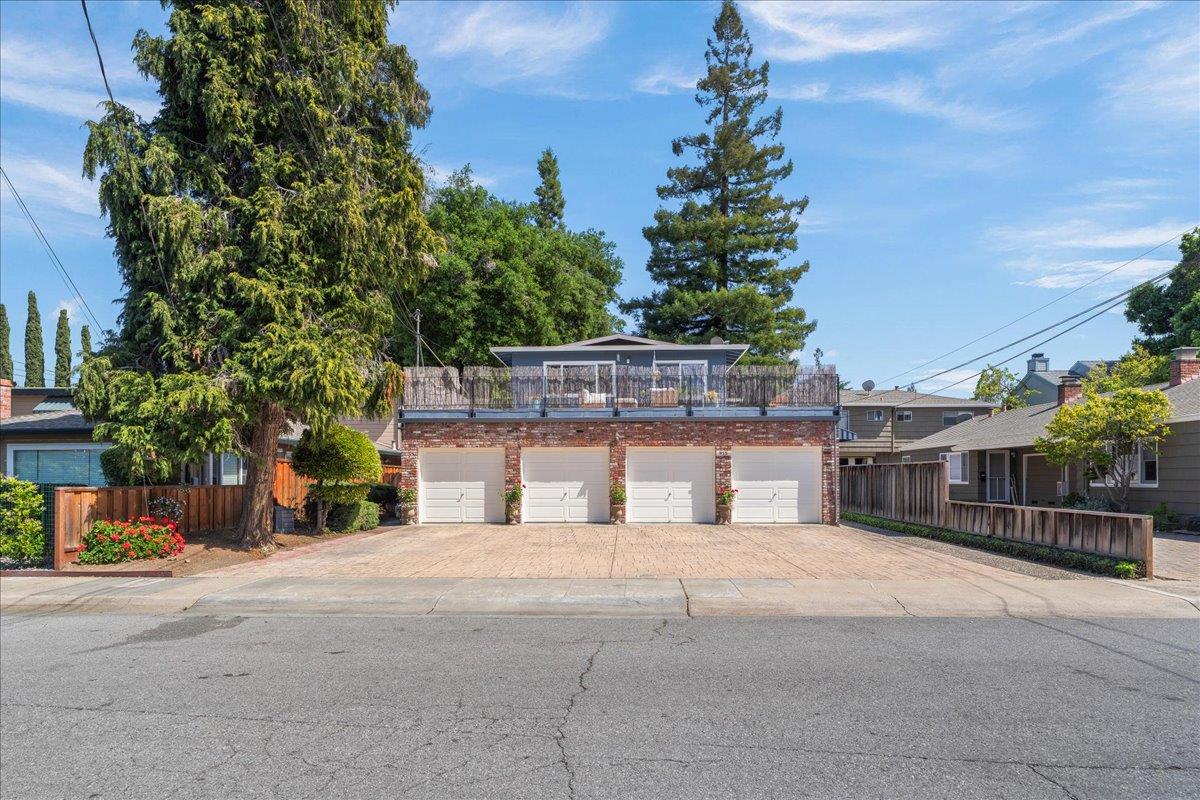 Detail Gallery Image 3 of 41 For 933 Florence Ln, Menlo Park,  CA 94025 - – Beds | – Baths