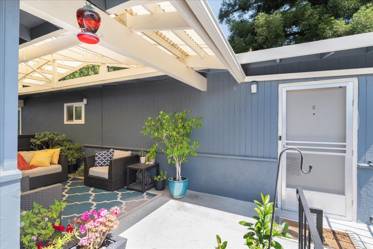 Detail Gallery Image 6 of 41 For 933 Florence Ln, Menlo Park,  CA 94025 - – Beds | – Baths