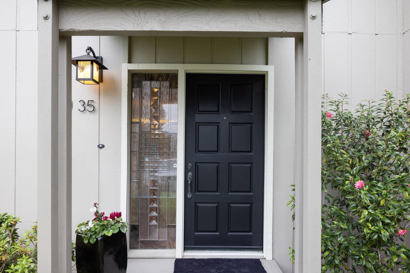 Detail Gallery Image 3 of 27 For 3850 Rio Rd #35,  Carmel,  CA 93923 - 2 Beds | 2/1 Baths