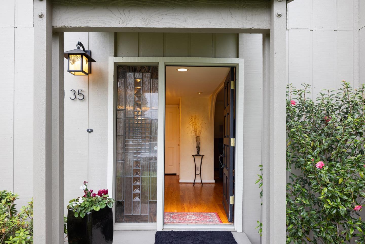 Detail Gallery Image 4 of 27 For 3850 Rio Rd #35,  Carmel,  CA 93923 - 2 Beds | 2/1 Baths