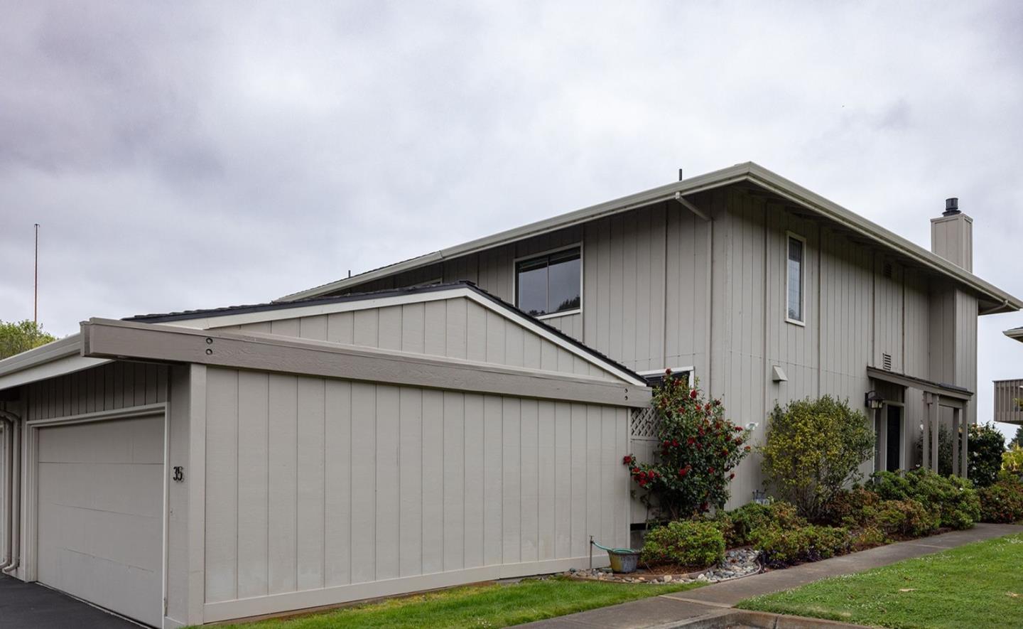 Detail Gallery Image 5 of 27 For 3850 Rio Rd #35,  Carmel,  CA 93923 - 2 Beds | 2/1 Baths