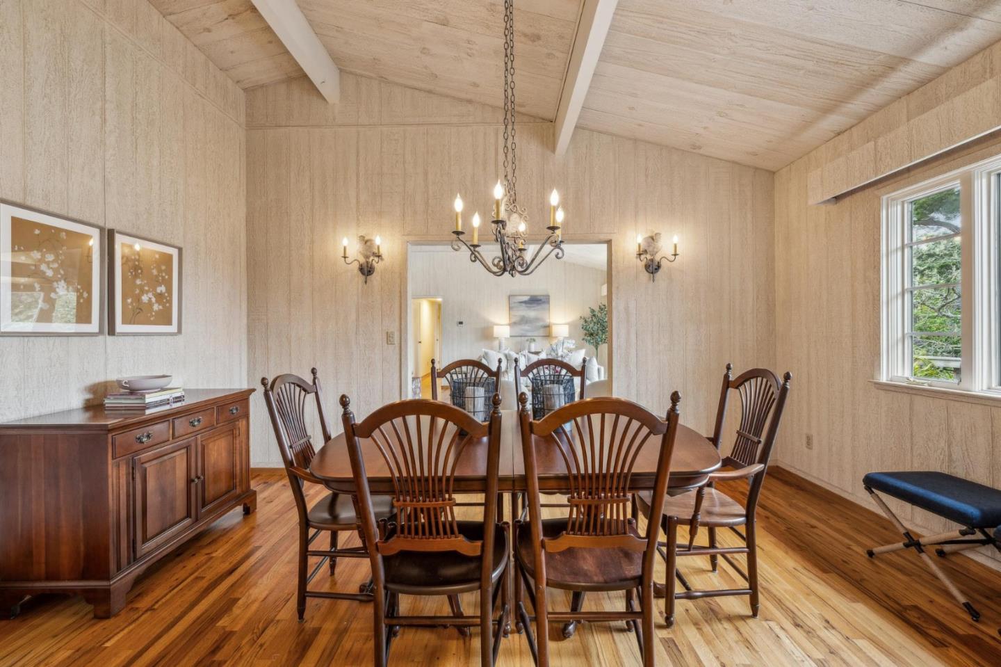 Detail Gallery Image 13 of 39 For 2 Se Pine Ridge Way, Carmel,  CA 93921 - 4 Beds | 3/1 Baths