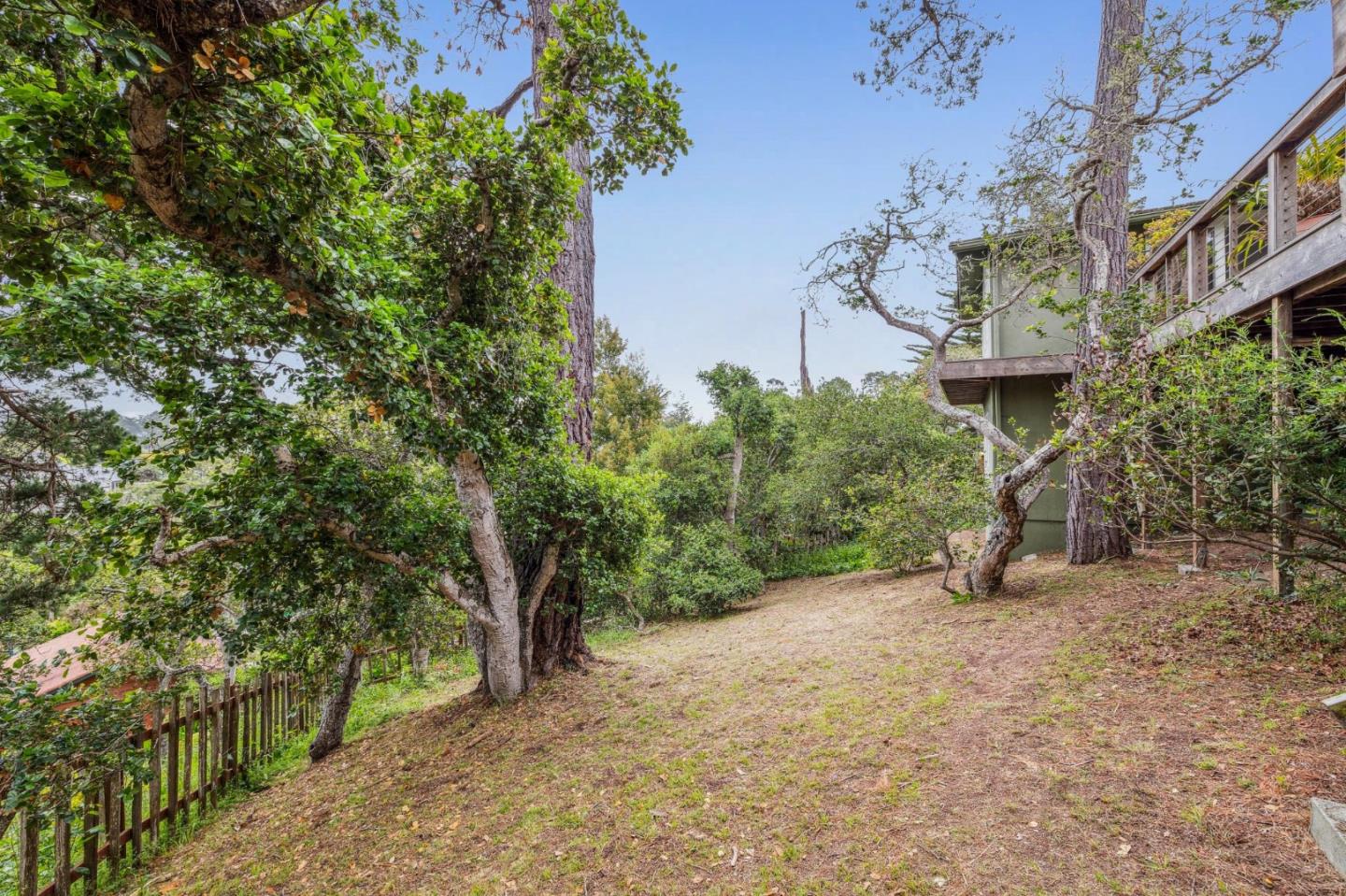 Detail Gallery Image 28 of 39 For 2 Se Pine Ridge Way, Carmel,  CA 93921 - 4 Beds | 3/1 Baths