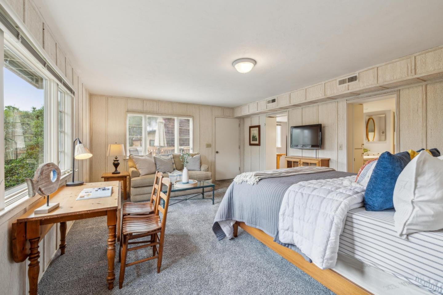 Detail Gallery Image 32 of 39 For 2 Se Pine Ridge Way, Carmel,  CA 93921 - 4 Beds | 3/1 Baths