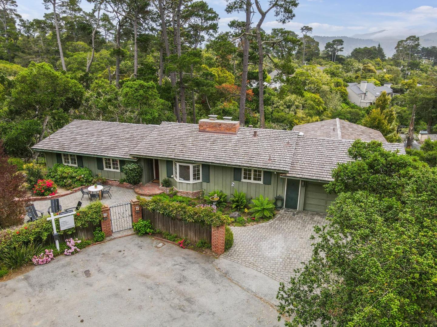 Detail Gallery Image 35 of 39 For 2 Se Pine Ridge Way, Carmel,  CA 93921 - 4 Beds | 3/1 Baths