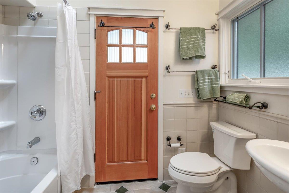 Detail Gallery Image 12 of 20 For 19140 Laurel Dr, Los Gatos,  CA 95033 - 1 Beds | 1 Baths
