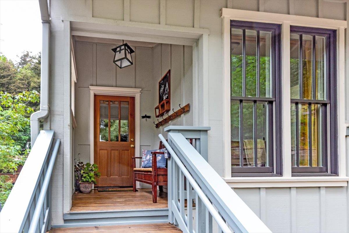 Detail Gallery Image 2 of 20 For 19140 Laurel Dr, Los Gatos,  CA 95033 - 1 Beds | 1 Baths