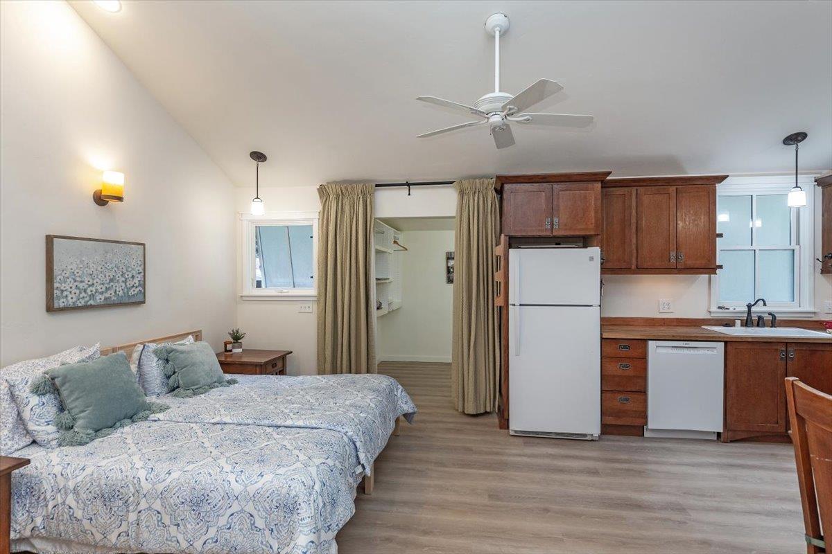 Detail Gallery Image 8 of 20 For 19140 Laurel Dr, Los Gatos,  CA 95033 - 1 Beds | 1 Baths