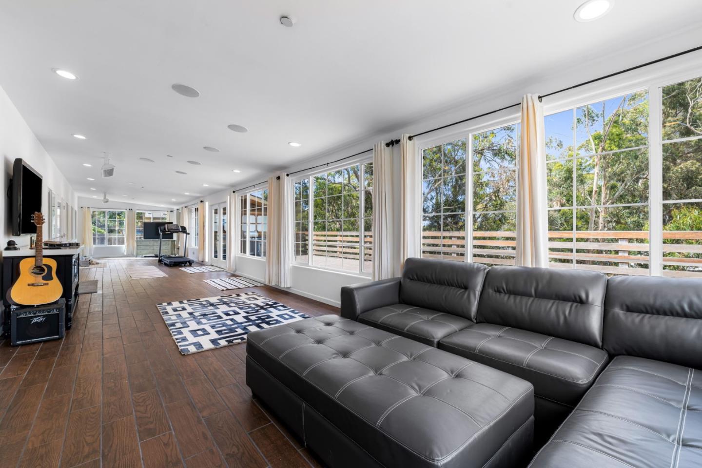 Detail Gallery Image 21 of 39 For 1575 Military Ave, Seaside,  CA 93955 - 3 Beds | 2 Baths