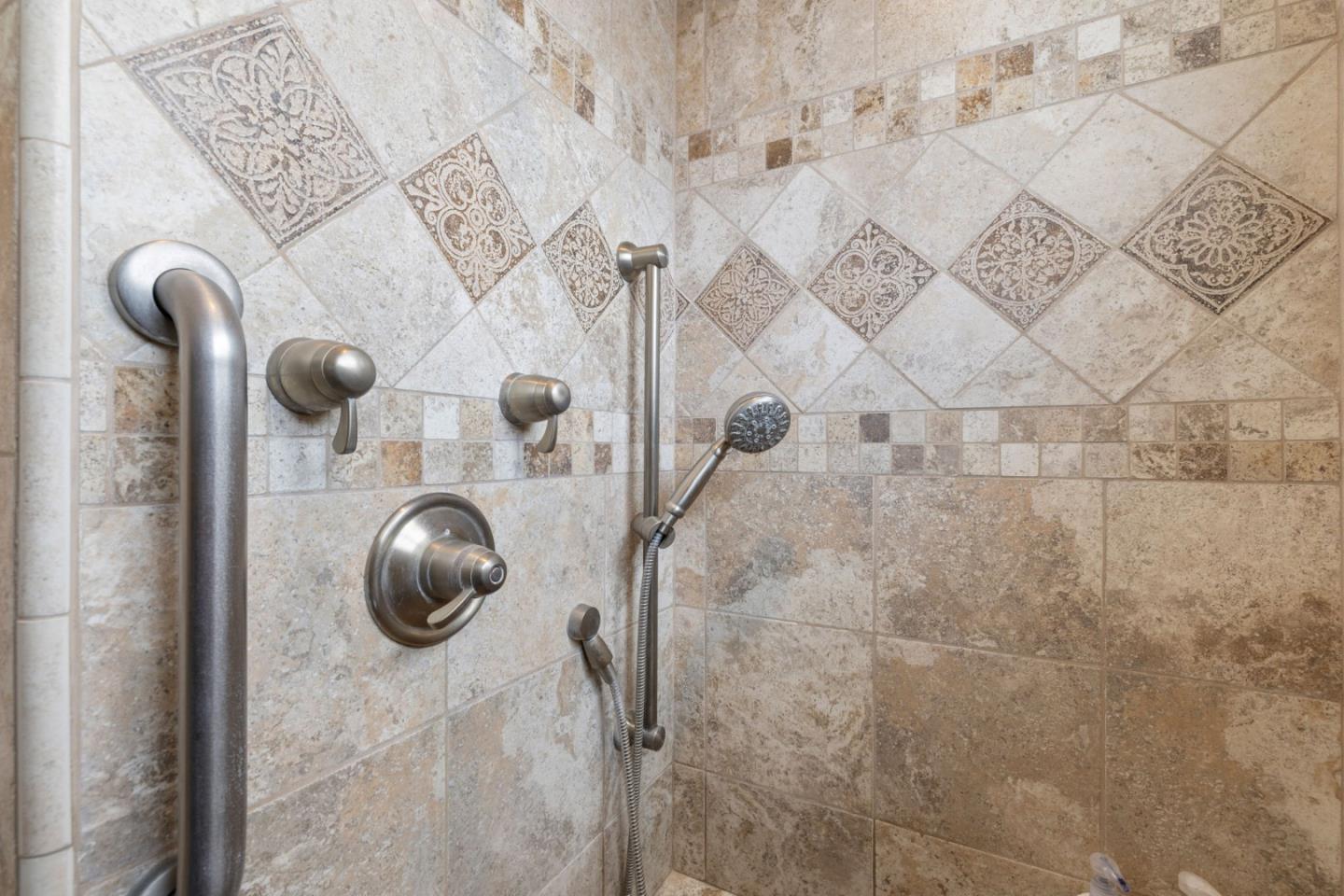 Detail Gallery Image 28 of 39 For 1575 Military Ave, Seaside,  CA 93955 - 3 Beds | 2 Baths
