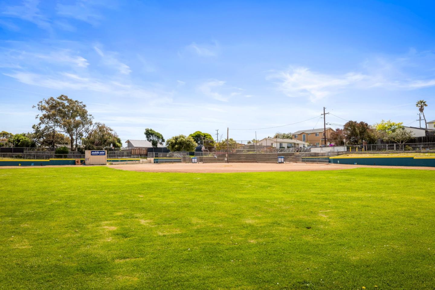 Detail Gallery Image 38 of 39 For 1575 Military Ave, Seaside,  CA 93955 - 3 Beds | 2 Baths