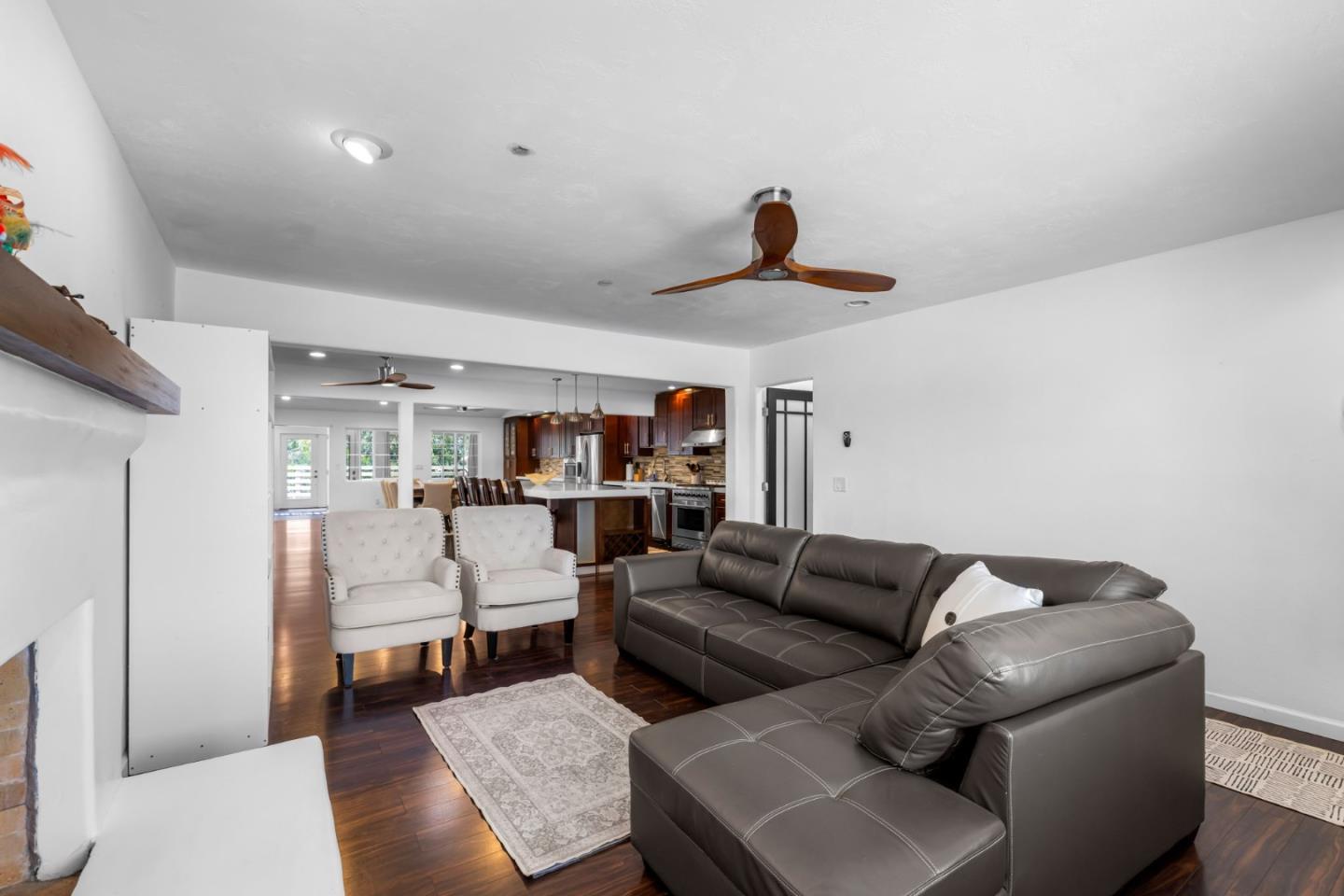 Detail Gallery Image 4 of 39 For 1575 Military Ave, Seaside,  CA 93955 - 3 Beds | 2 Baths