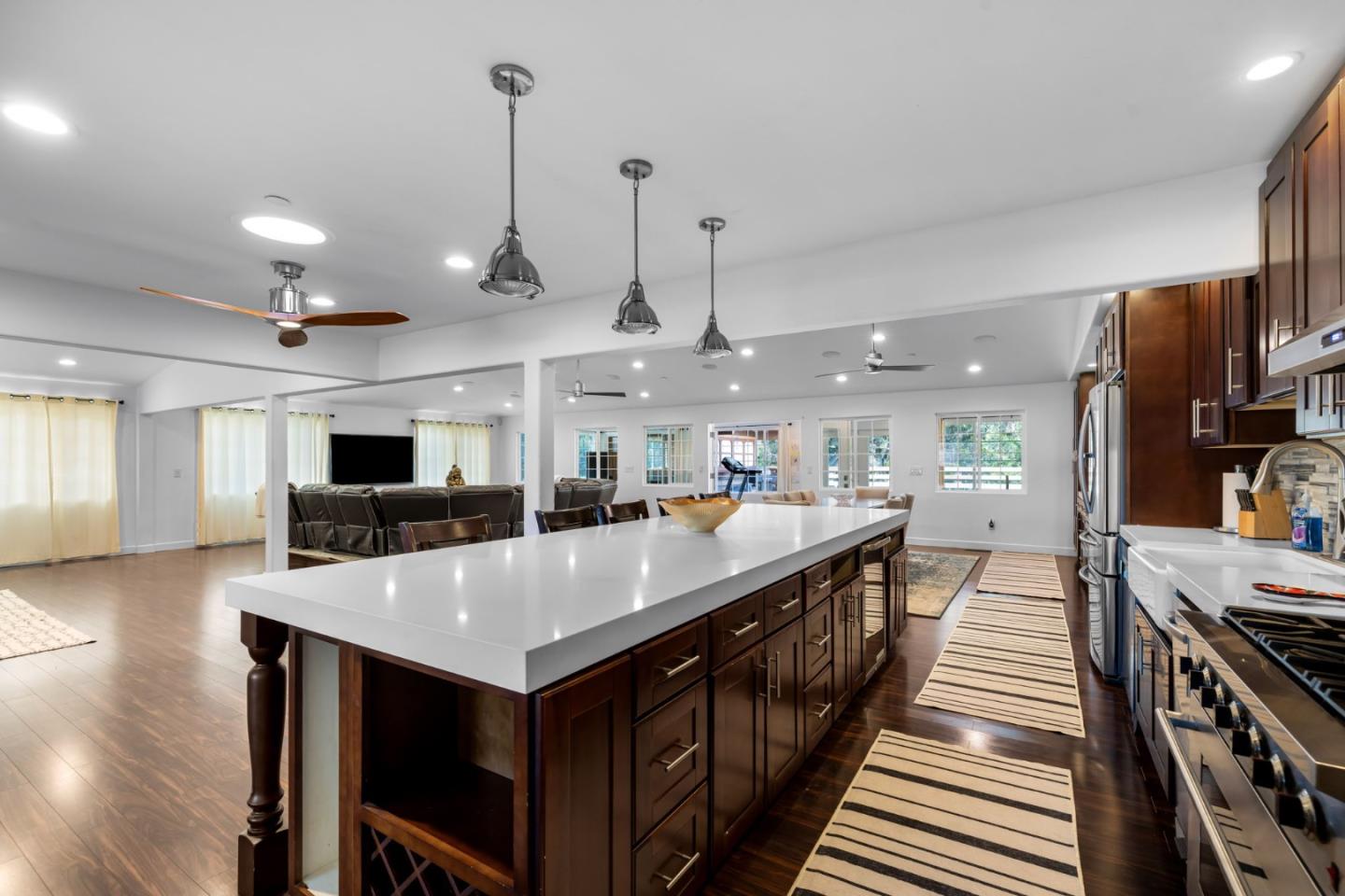 Detail Gallery Image 6 of 39 For 1575 Military Ave, Seaside,  CA 93955 - 3 Beds | 2 Baths