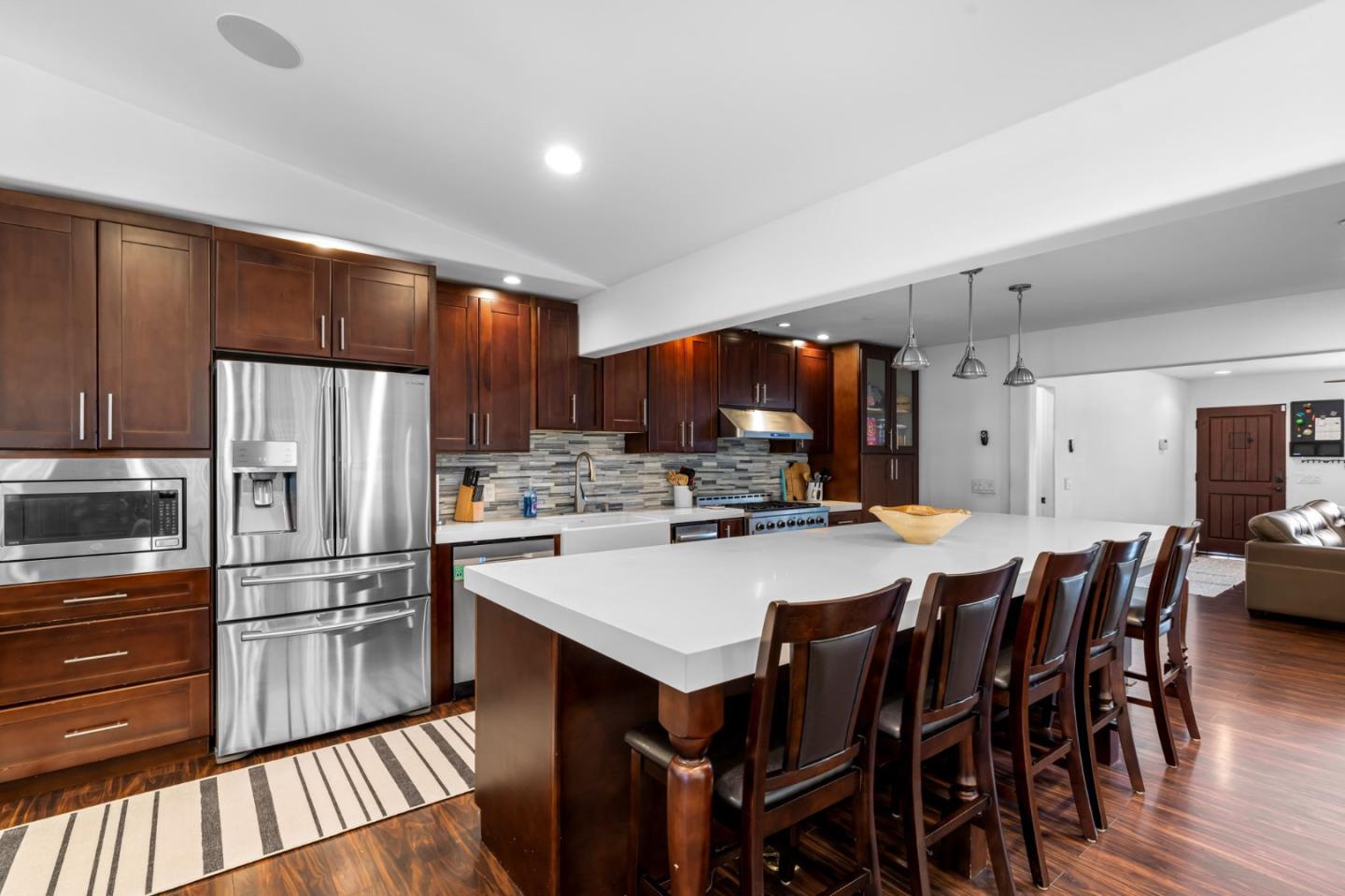 Detail Gallery Image 7 of 39 For 1575 Military Ave, Seaside,  CA 93955 - 3 Beds | 2 Baths