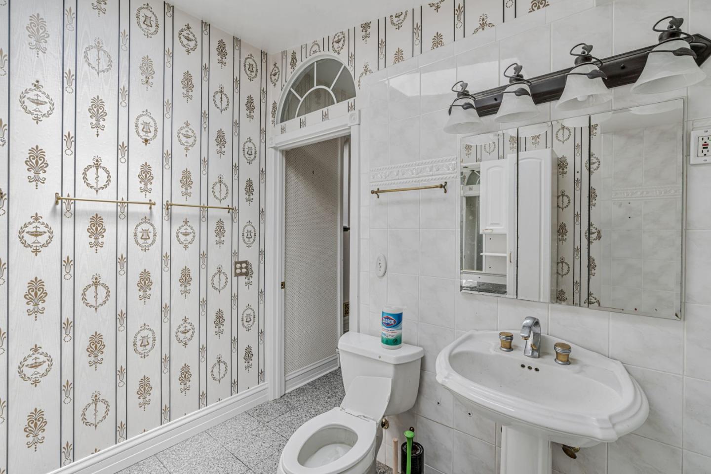 Detail Gallery Image 23 of 38 For 1113 Patterson Ln, Pacific Grove,  CA 93950 - 3 Beds | 1 Baths