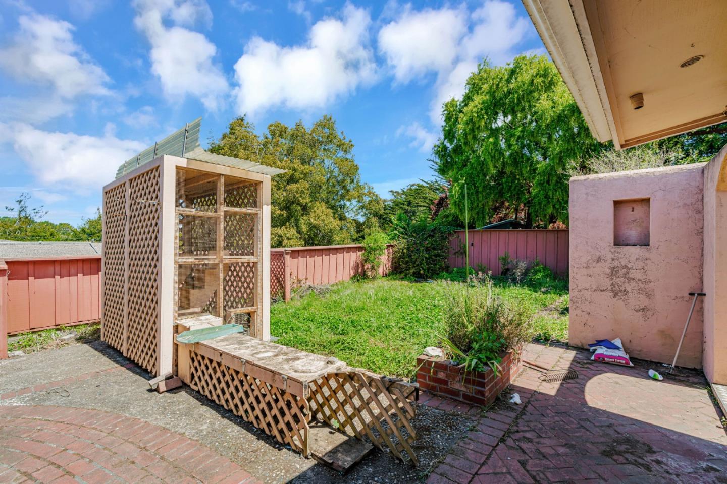 Detail Gallery Image 24 of 38 For 1113 Patterson Ln, Pacific Grove,  CA 93950 - 3 Beds | 1 Baths