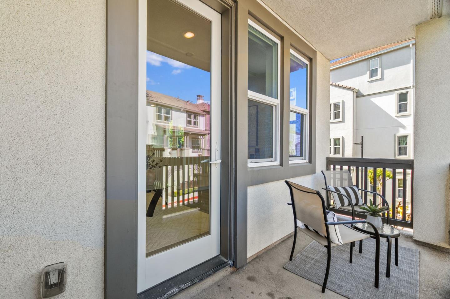 Detail Gallery Image 12 of 53 For 1453 Cherry Cir, Milpitas,  CA 95035 - 3 Beds | 2/1 Baths