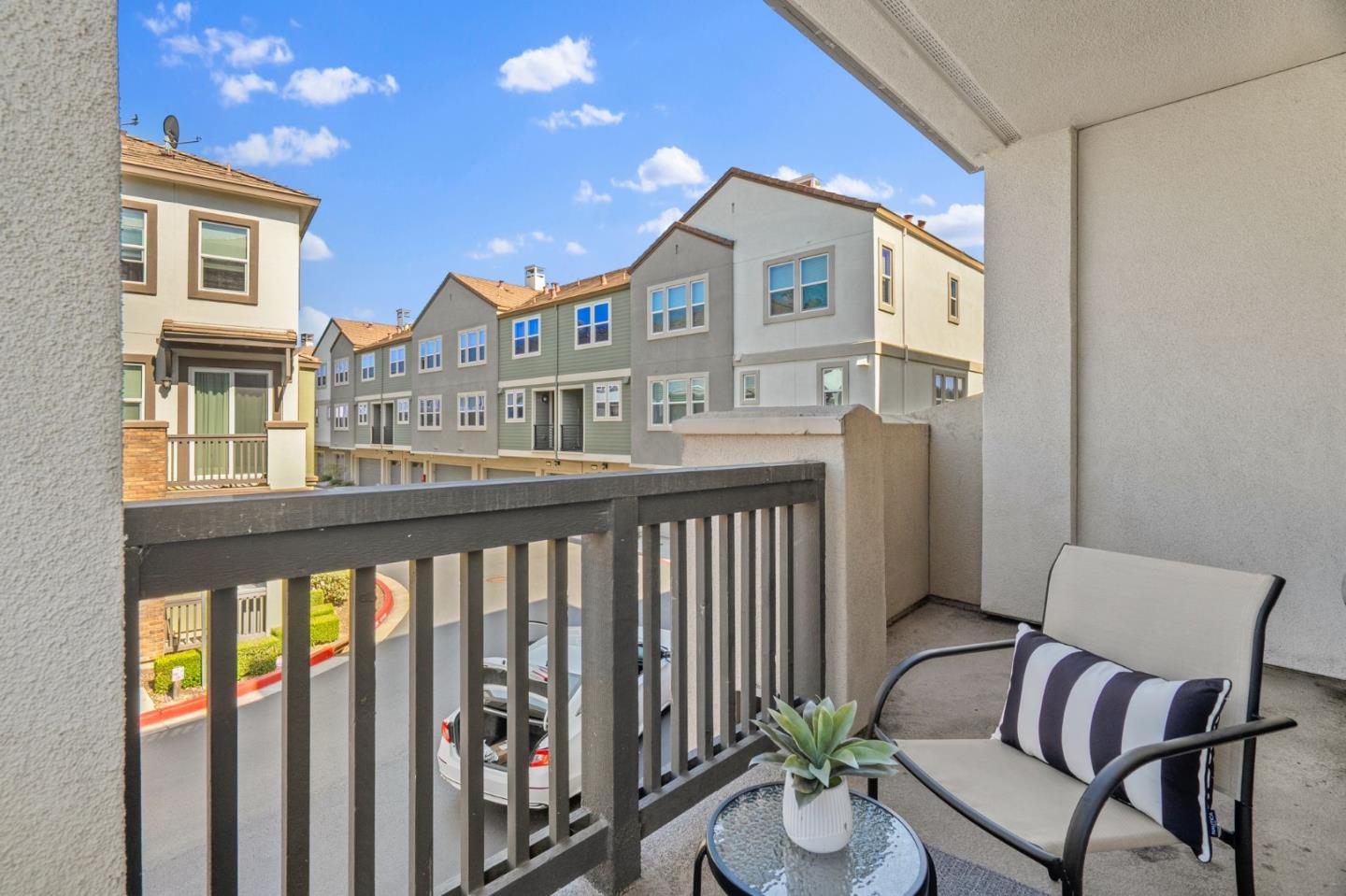 Detail Gallery Image 13 of 53 For 1453 Cherry Cir, Milpitas,  CA 95035 - 3 Beds | 2/1 Baths