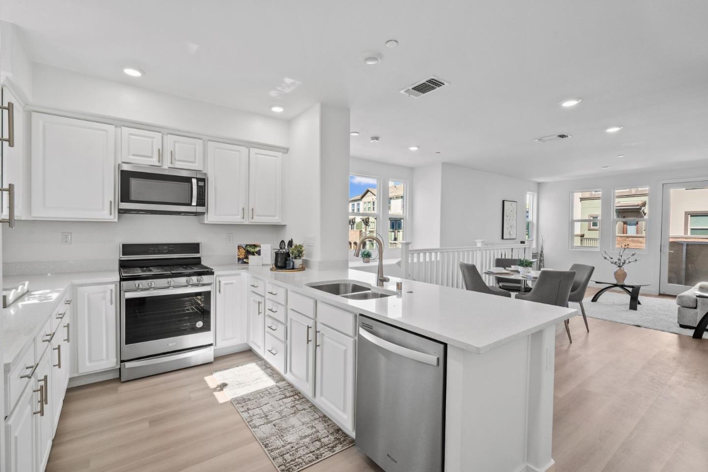 Detail Gallery Image 17 of 53 For 1453 Cherry Cir, Milpitas,  CA 95035 - 3 Beds | 2/1 Baths