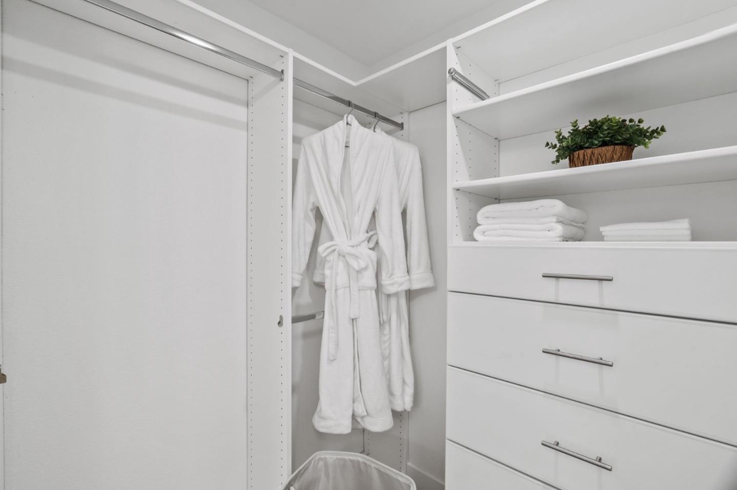 Detail Gallery Image 29 of 53 For 1453 Cherry Cir, Milpitas,  CA 95035 - 3 Beds | 2/1 Baths