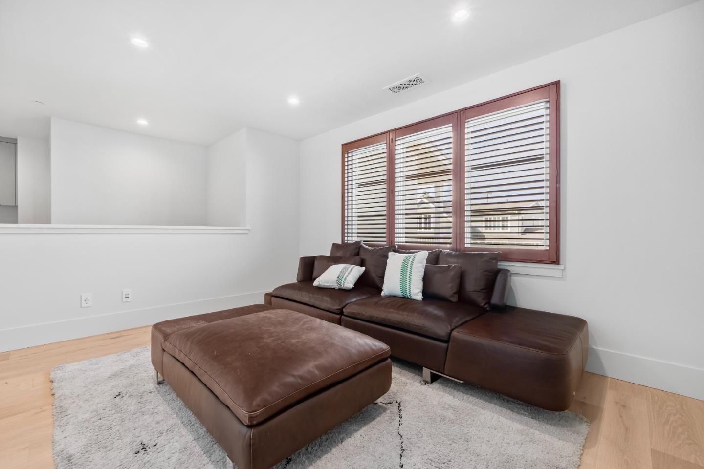 Detail Gallery Image 45 of 56 For 2088 Cully Pl, San Jose,  CA 95124 - 4 Beds | 4/1 Baths