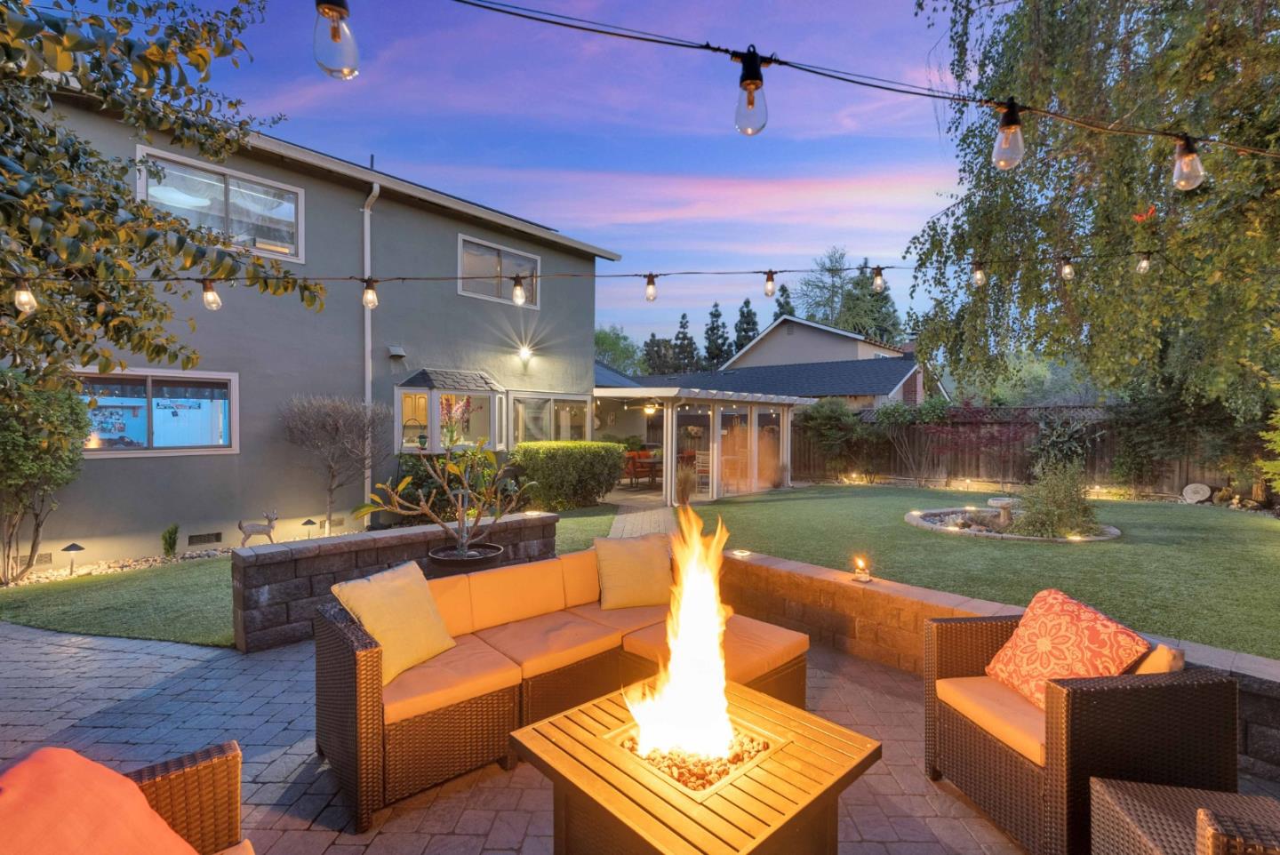 Detail Gallery Image 3 of 33 For 304 Henderson Dr, San Jose,  CA 95123 - 3 Beds | 2 Baths