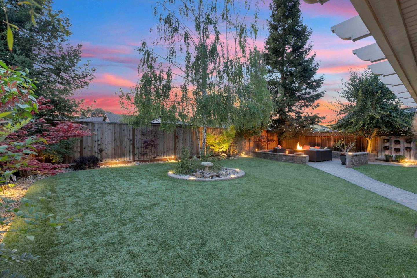Detail Gallery Image 6 of 33 For 304 Henderson Dr, San Jose,  CA 95123 - 3 Beds | 2 Baths
