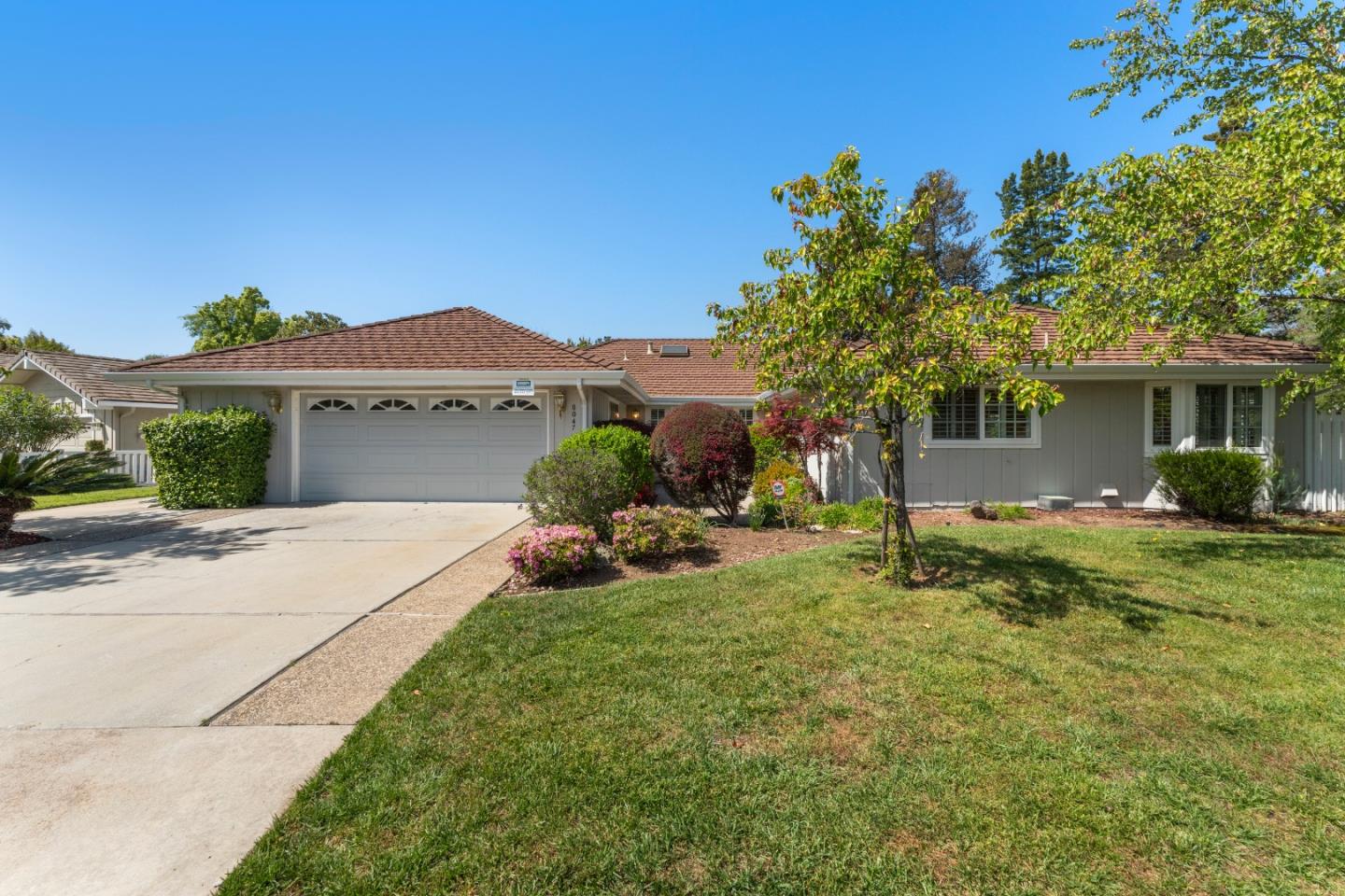 Detail Gallery Image 2 of 51 For 8047 Chardonay Ct, San Jose,  CA 95135 - 2 Beds | 2 Baths