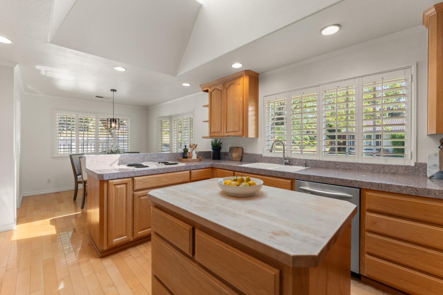 Detail Gallery Image 22 of 51 For 8047 Chardonay Ct, San Jose,  CA 95135 - 2 Beds | 2 Baths