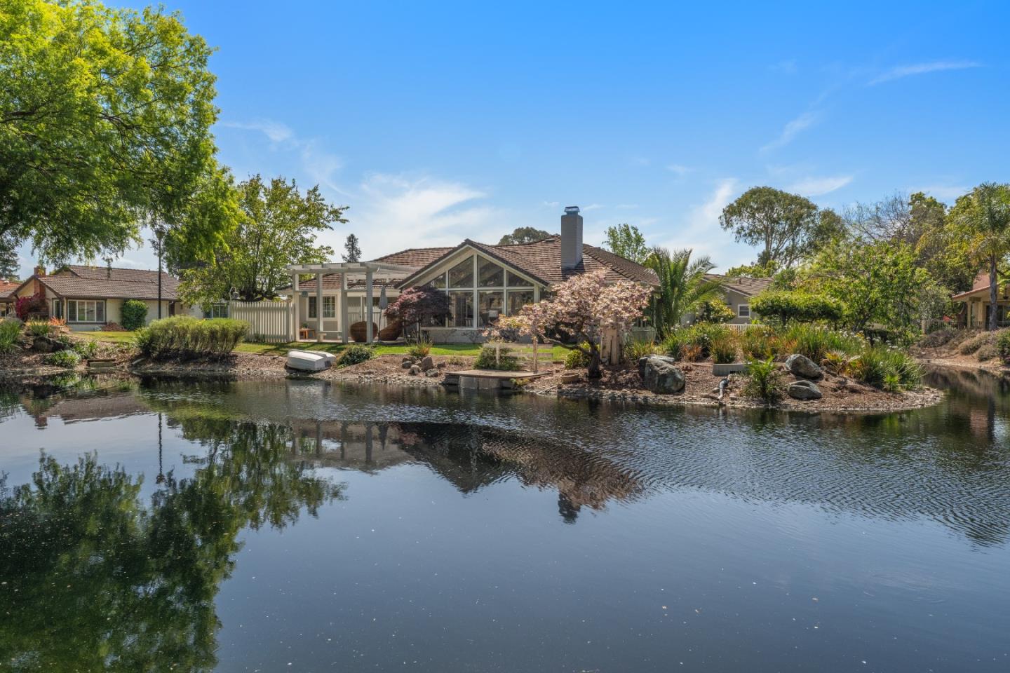 Detail Gallery Image 7 of 51 For 8047 Chardonay Ct, San Jose,  CA 95135 - 2 Beds | 2 Baths