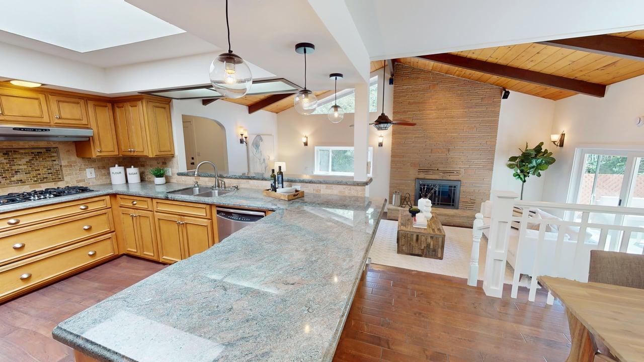 Detail Gallery Image 13 of 22 For 2123 Edgewood Rd, Redwood City,  CA 94062 - 3 Beds | 2 Baths