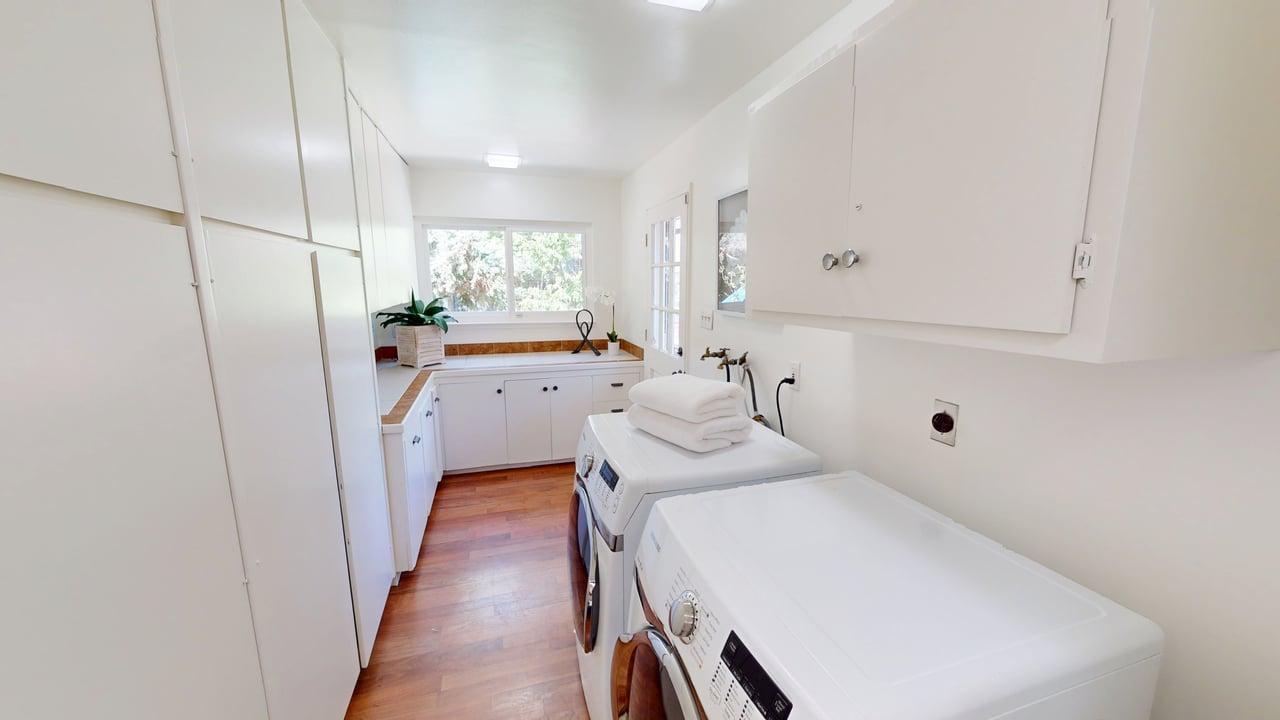 Detail Gallery Image 22 of 22 For 2123 Edgewood Rd, Redwood City,  CA 94062 - 3 Beds | 2 Baths
