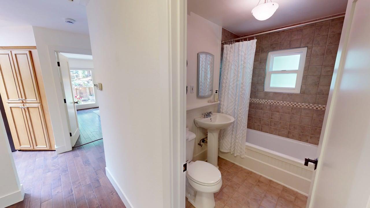 Detail Gallery Image 24 of 25 For 2123 Edgewood Rd, Redwood City,  CA 94062 - 3 Beds | 2 Baths