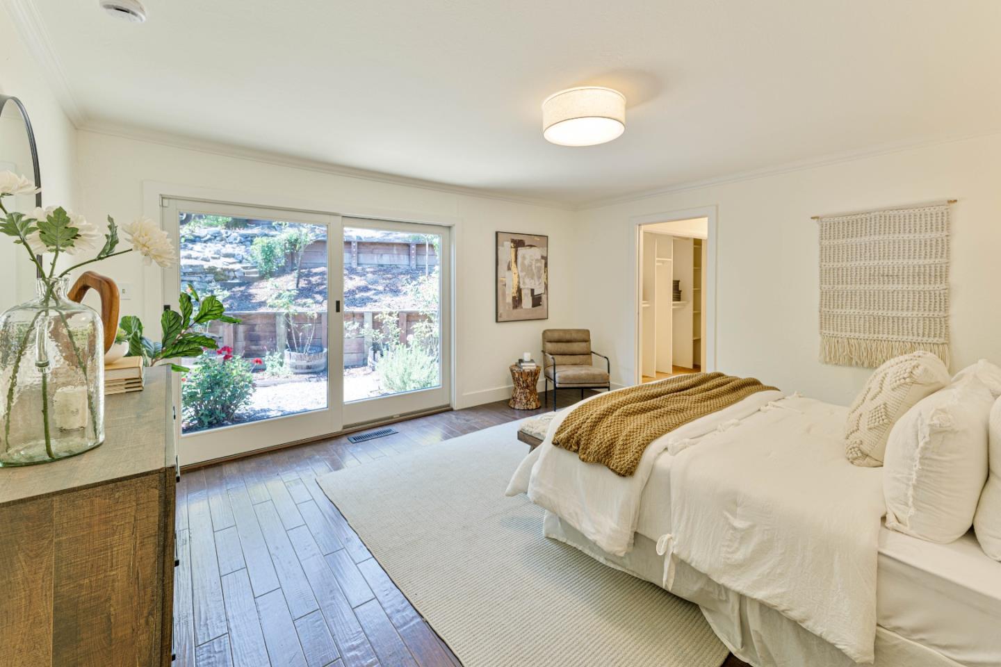 Detail Gallery Image 28 of 44 For 2123 Edgewood Rd, Redwood City,  CA 94062 - 3 Beds | 2 Baths