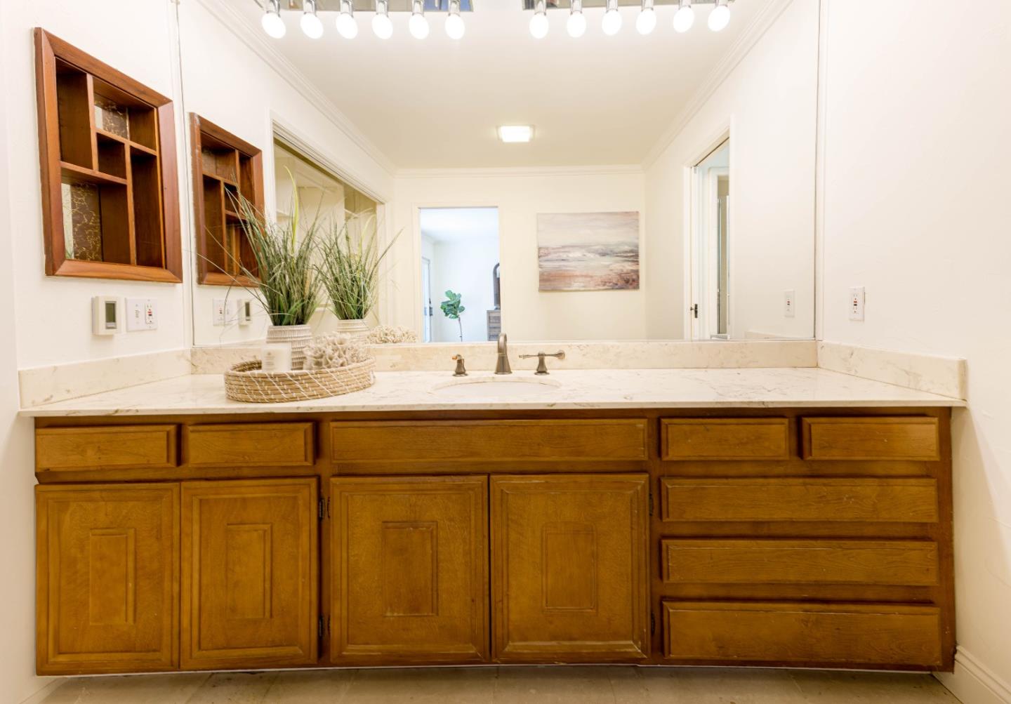 Detail Gallery Image 33 of 44 For 2123 Edgewood Rd, Redwood City,  CA 94062 - 3 Beds | 2 Baths