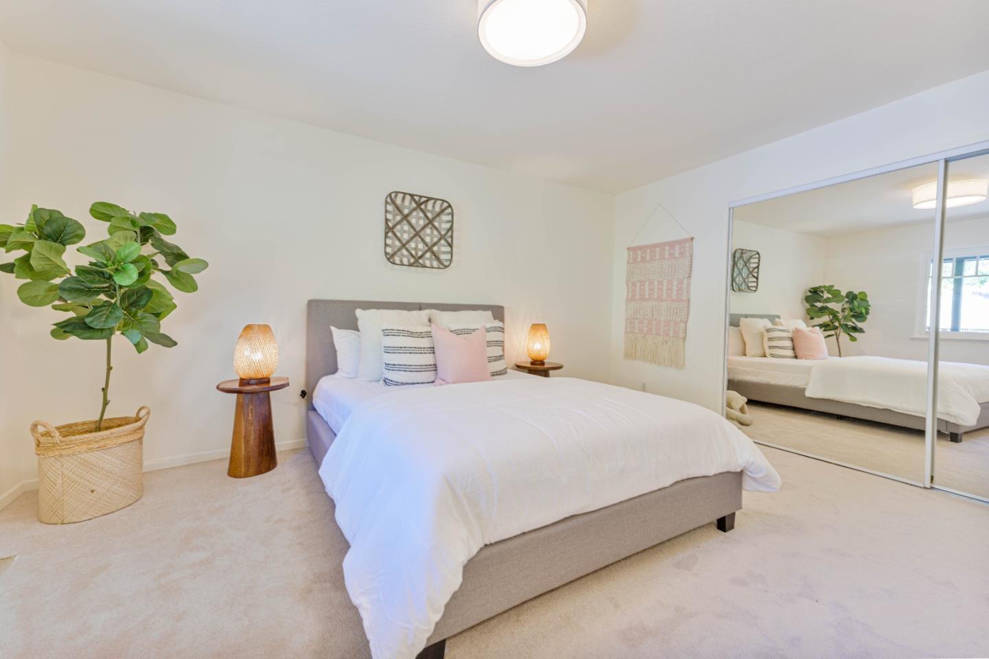 Detail Gallery Image 37 of 44 For 2123 Edgewood Rd, Redwood City,  CA 94062 - 3 Beds | 2 Baths