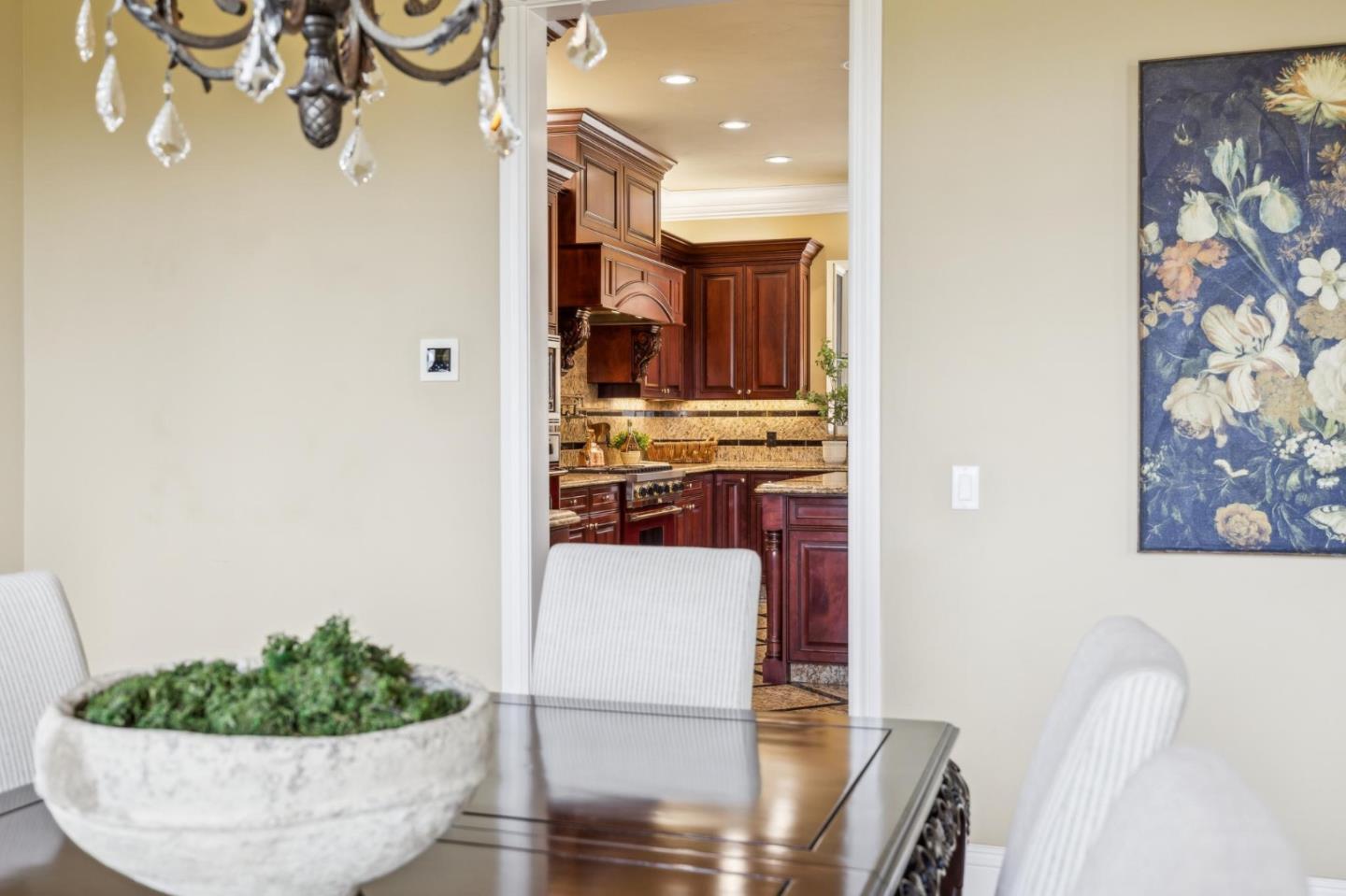 Detail Gallery Image 10 of 110 For 9540 via Del Oro, Gilroy,  CA 95020 - 4 Beds | 3/1 Baths