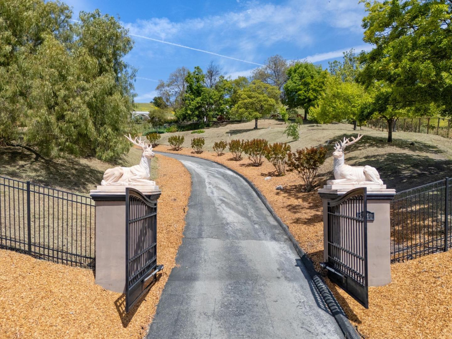 Detail Gallery Image 109 of 110 For 9540 via Del Oro, Gilroy,  CA 95020 - 4 Beds | 3/1 Baths