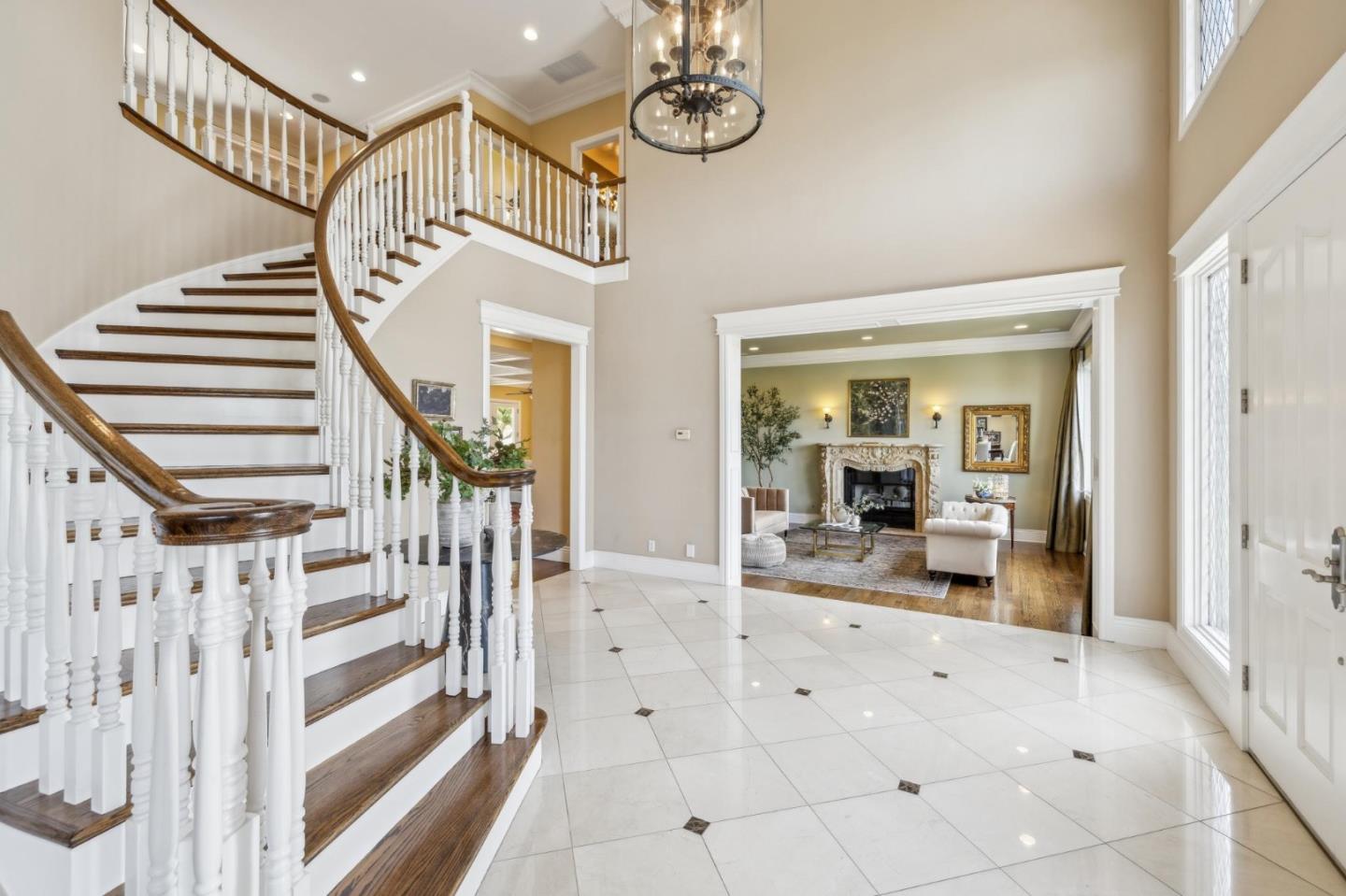 Detail Gallery Image 13 of 110 For 9540 via Del Oro, Gilroy,  CA 95020 - 4 Beds | 3/1 Baths