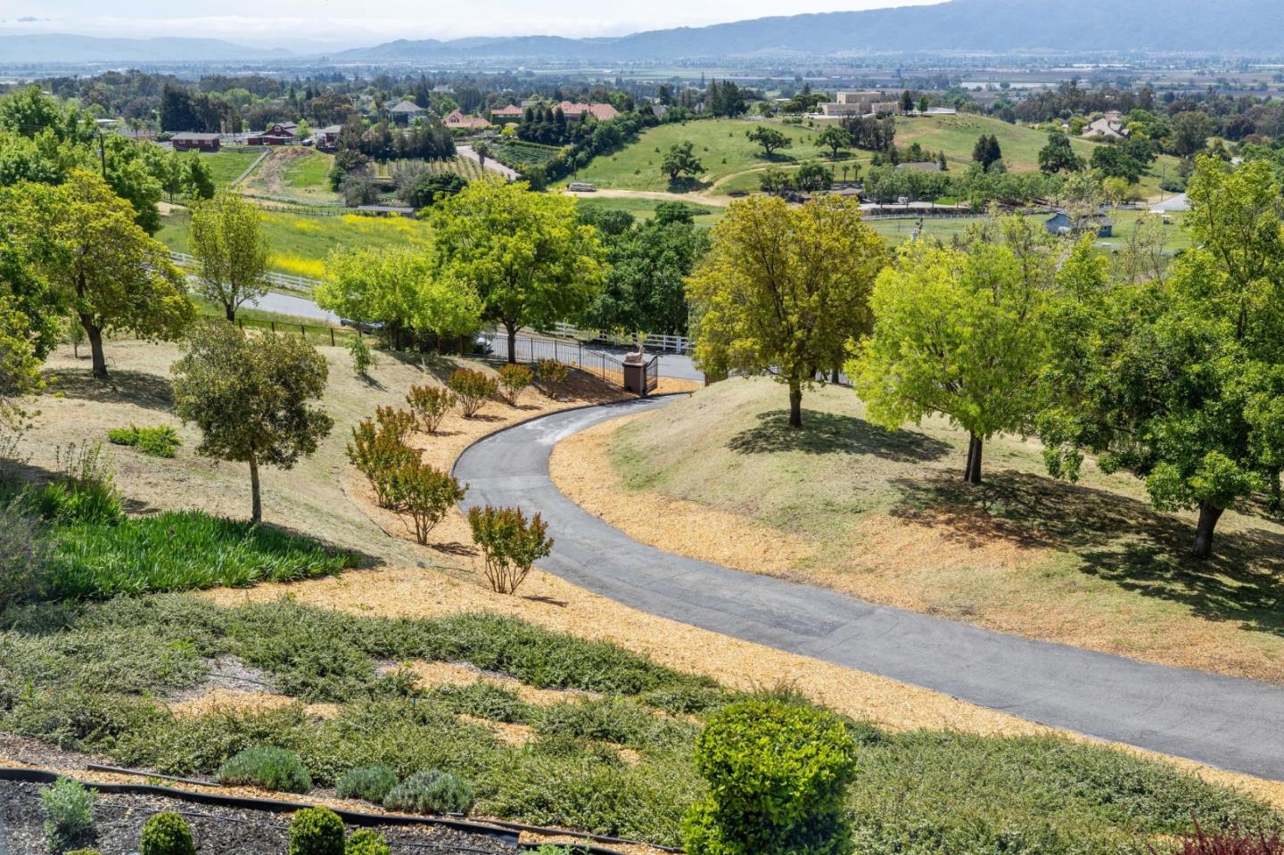 Detail Gallery Image 73 of 110 For 9540 via Del Oro, Gilroy,  CA 95020 - 4 Beds | 3/1 Baths