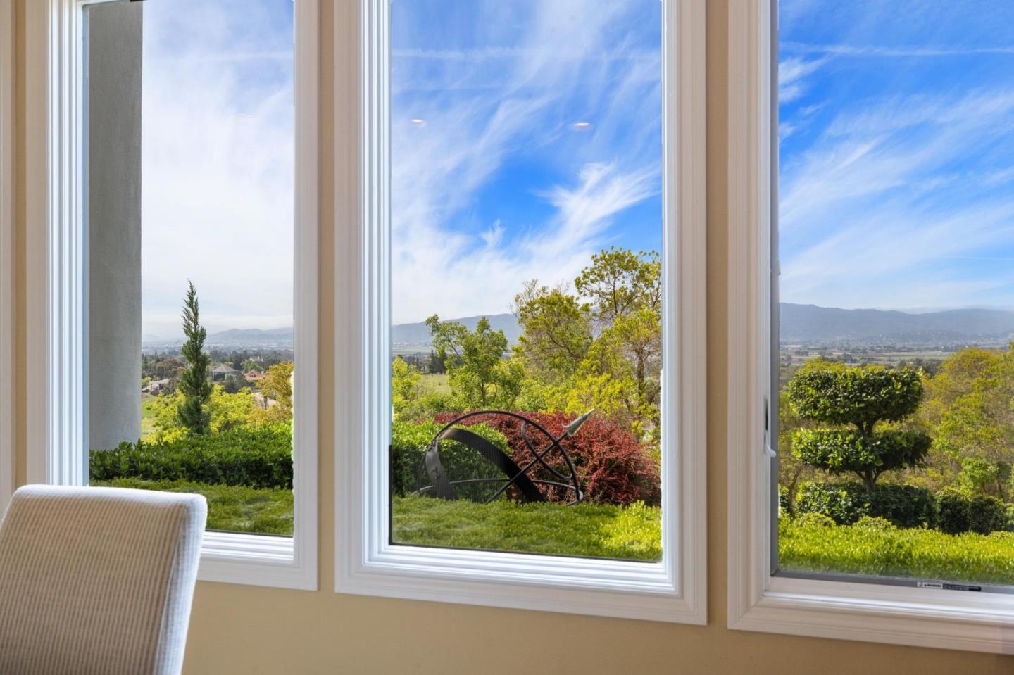 Detail Gallery Image 9 of 110 For 9540 via Del Oro, Gilroy,  CA 95020 - 4 Beds | 3/1 Baths