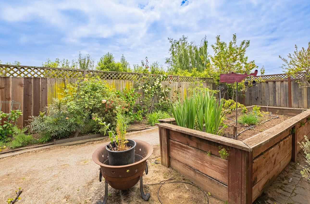 Detail Gallery Image 38 of 51 For 29 Karen Dr, Watsonville,  CA 95076 - 3 Beds | 2/1 Baths