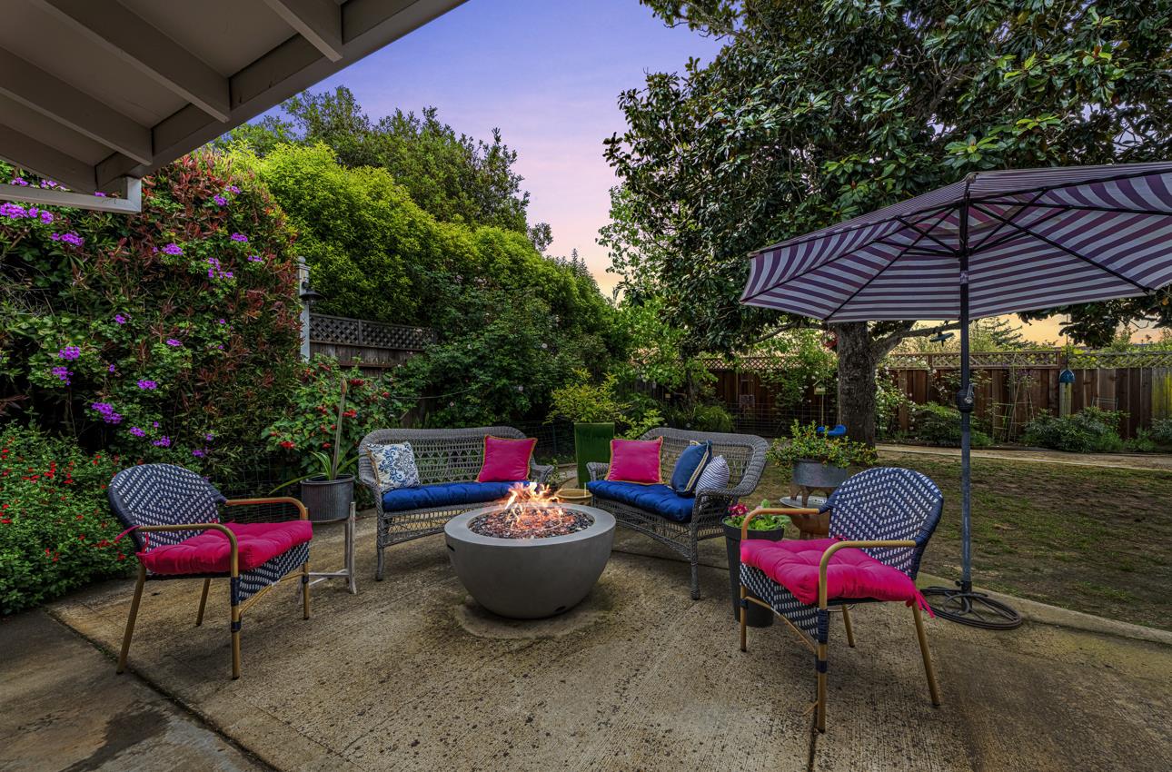 Detail Gallery Image 4 of 51 For 29 Karen Dr, Watsonville,  CA 95076 - 3 Beds | 2/1 Baths