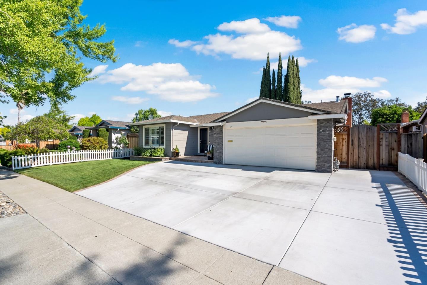 Detail Gallery Image 2 of 57 For 628 Kiowa Cir, San Jose,  CA 95123 - 4 Beds | 2 Baths